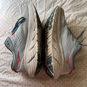 Women's Hoka One One Bondi 7 Blue Size 8.5